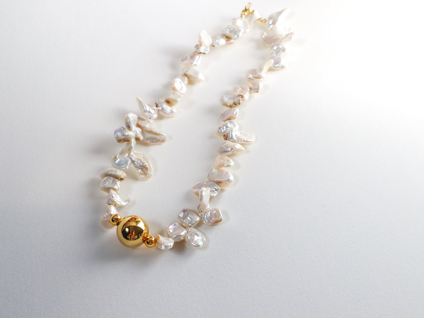 Elena’s Pearls Choker