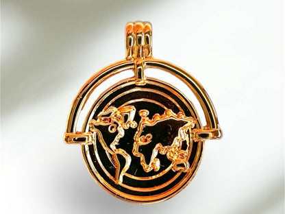 Wonderful World Necklace